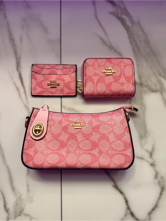 Coach Accessories - Coach Pink Signature Three-Piece Key & Card Holder Set